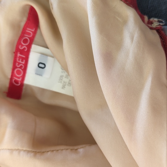 Silk skirt, gorgeous fabric, size 0 - Picture 5 of 5